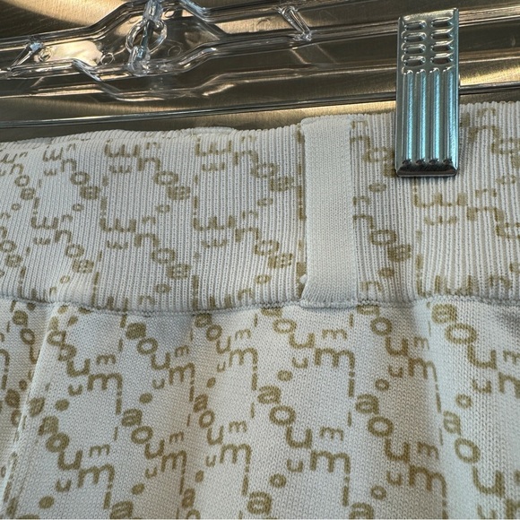 NWOT Miaou Oat Harley Capri Logo Beige White Legging Monogram Cropped - Picture 13 of 15